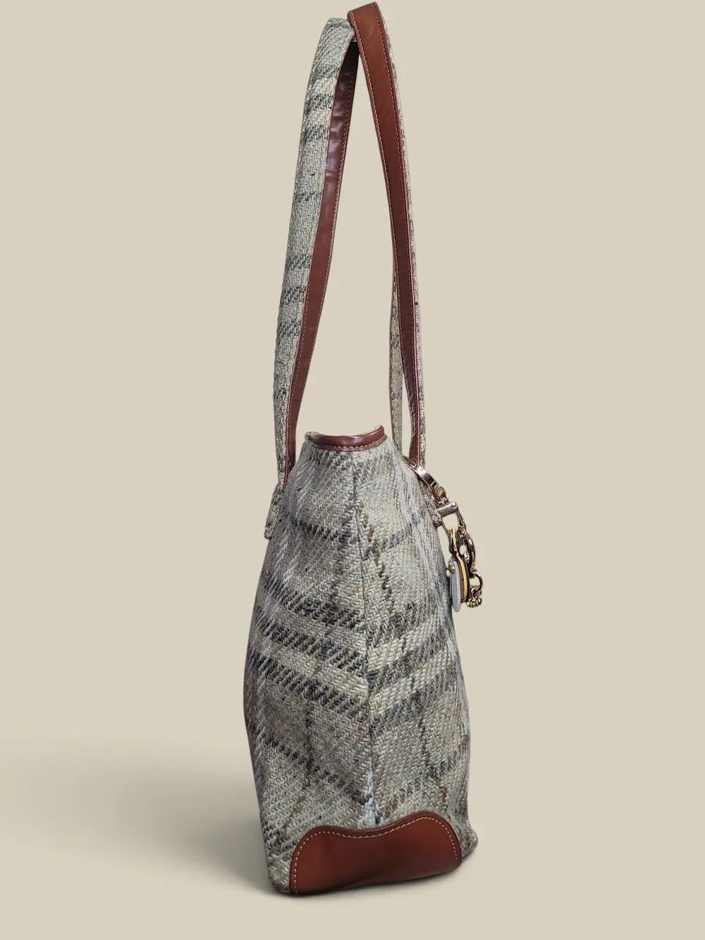 Burberrys Women’s Vintage Plaid Tote Bag Good Condition With COA
